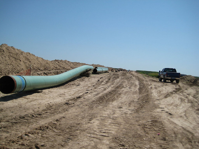 美加輸油管線「基石」從加拿大艾伯塔省一路延伸到美國伊利諾伊州與德克薩斯州的煉油廠，長達4500多公里。   圖：翻攝自維基網站