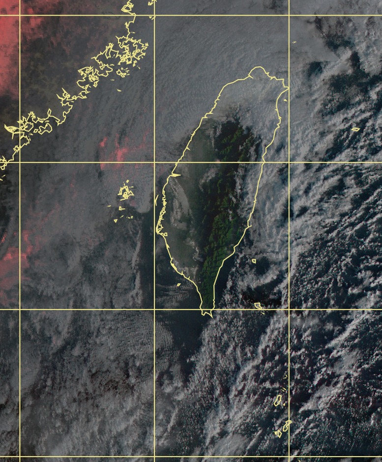 今(10)日的衛星雲圖背風面的氣流有如「台灣的影子」。   圖：擷自鄭明典臉書