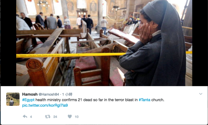 發生爆炸的埃及教堂，現場血跡斑斑，修女在一旁忍不住掩面。   圖：翻攝自網路
