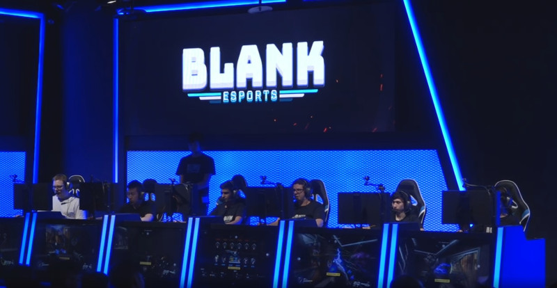 Blank Esports是一支於 2017 正式成立的《鬥陣特攻》澳洲戰隊，成員皆來自知名業餘戰隊 Fusion Girls，該戰隊自 2016 年 11 月成立起參加眾多賽事，擁有全勝零敗的戰績，並拿下澳洲第一的稱號。   圖：翻攝自暴雪娛樂官方Twitch