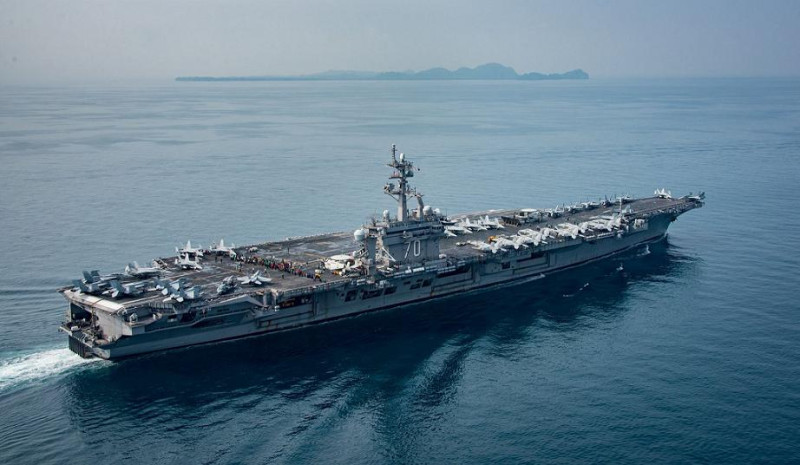 美國無敵艦隊(armada)「卡爾文森號戰鬥群」，被踢爆根本不如川普所言航向朝鮮半島，反而是前往印尼參與巡弋。   圖:翻攝自USS Carl Vinson Facebook。