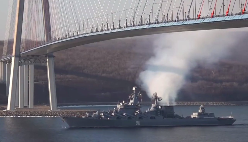 中俄海軍「海上聯合-2022」軍演，俄羅斯派出「瓦良格號」（Varyag）飛彈巡洋艦。圖為瓦良格號軍艦。   圖 : 翻攝自推特