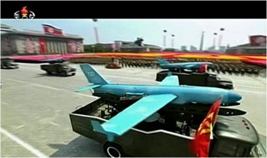 北韓2013年閱兵公布的無人機樣式。   圖：翻攝KCTV
