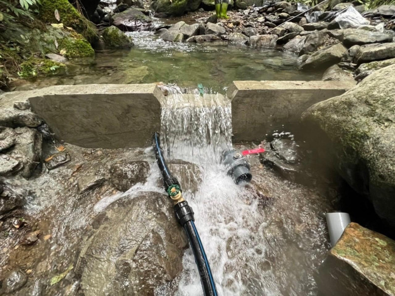 新設水源頭設置管線集中取水。   圖：新北市水利局提供