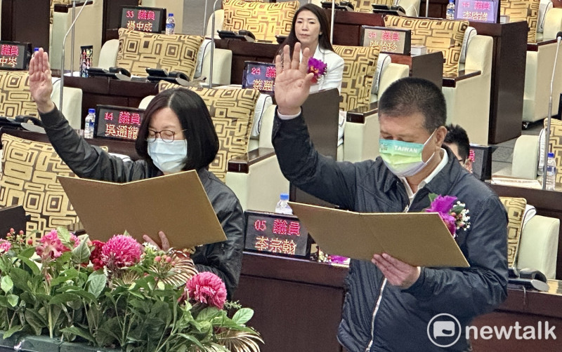 台南市正副議長邱莉莉、林志展因被控涉賄，經檢方偵訊後，分別以50萬元和20萬元交保。   圖：黃博郎／攝
