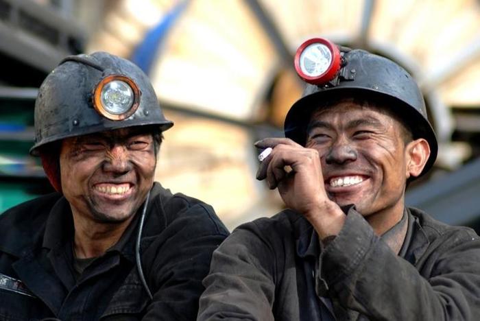 中國最火新詞「人礦」爆紅後遭當局秒封殺。（示意圖）   圖：翻攝自中國全球礦產資源網