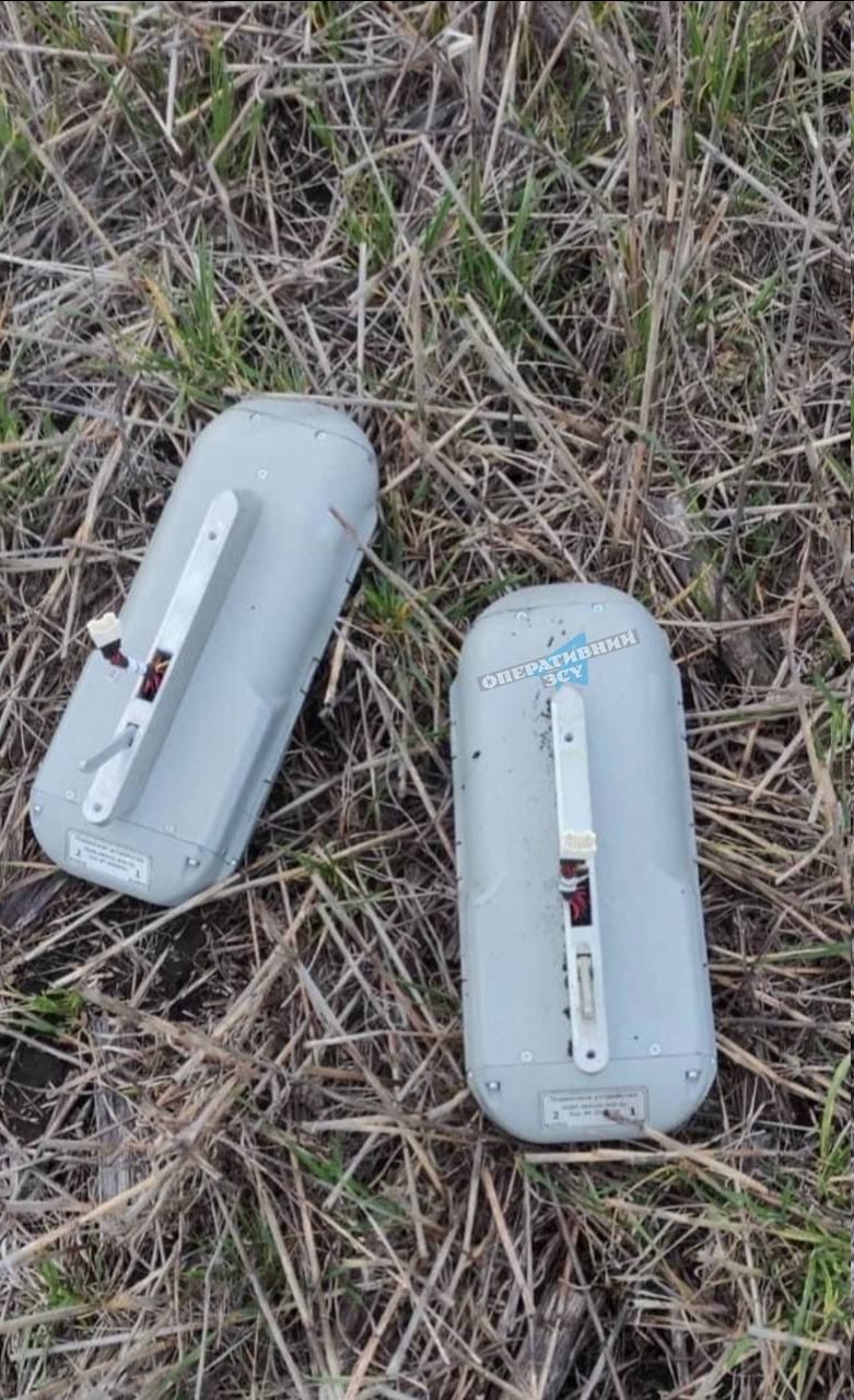 俄烏戰爭前線， 俄無人機「海鷹-10」不尋常墜毀，遭烏軍電子設備武器擊毀。   圖：翻攝自推特