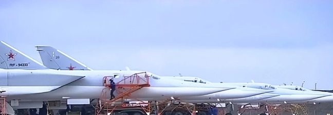 俄軍Tu-22 ( 圖-22 ) 轟炸戰鬥機。 圖 : 翻攝自14號觀察室