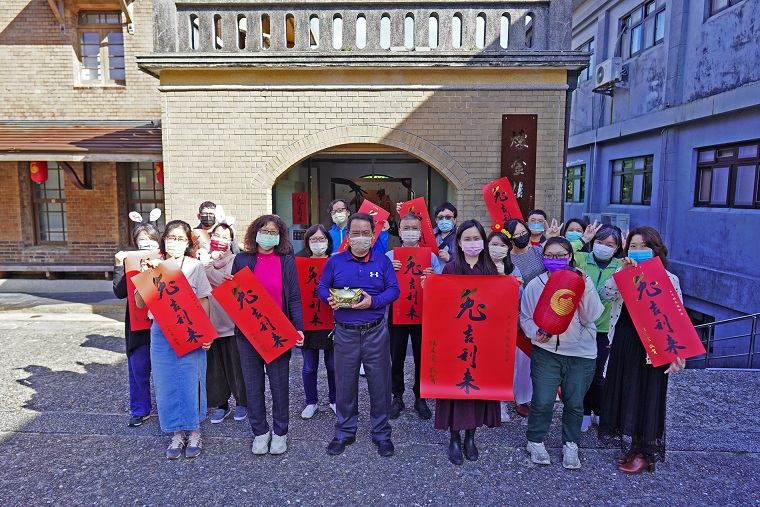 到黃金博物館走春，旺福一整年。   圖：黃金博物館提供