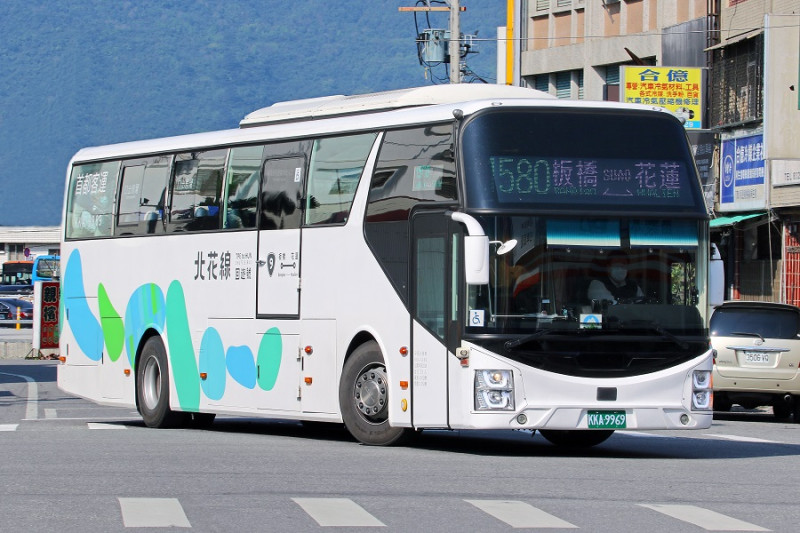 1580路線回遊號班車。   圖：台北、首都客運提供