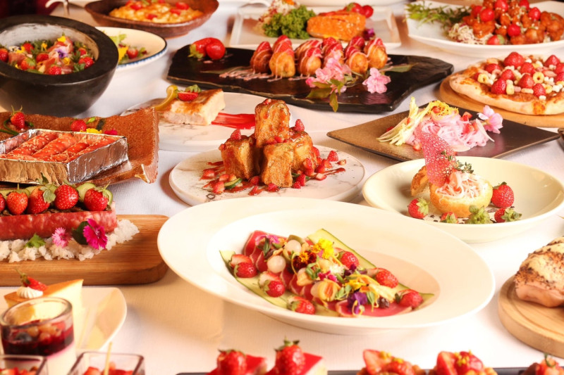 星饗道國際自助餐即日起至2月底止推出「草莓36計」，一次獻上36道佳餚。   星享道酒店/提供