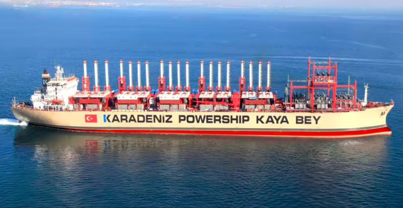 土耳其發電船公司Karpowership與烏克蘭國營能源公司（ECU）及國際組織合作，提供烏克蘭500兆瓦的電力，緩解缺電困境。   圖:翻攝自推特Таня Бойко