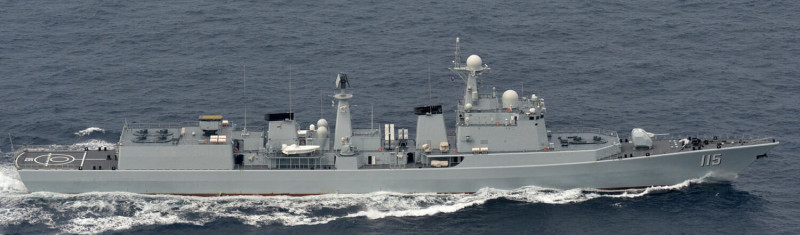 中國海軍 051C 驅逐艦。   圖:日本防衛省·統合幕僚監部