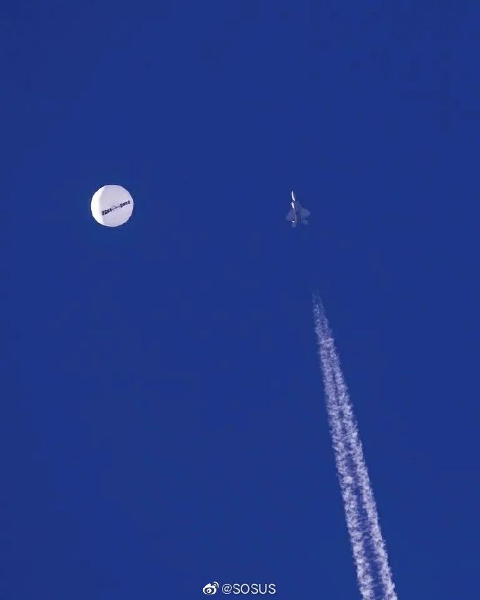 中國高空氣球飛越美國遭美軍F-22以AIM-9X「響尾蛇」飛彈擊落。   圖：翻攝@SOSUS微博