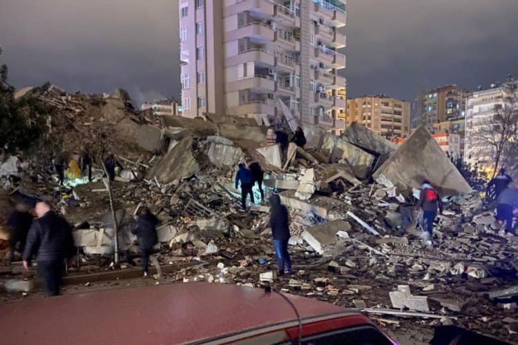 圖佳曝土耳其地震的慘況。   圖：翻攝自圖佳臉書