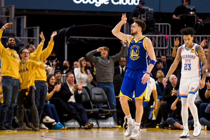 金州勇士明星射手Klay Thompson單場投進12顆三分球、砍下42分。   圖／美聯社／達志影像