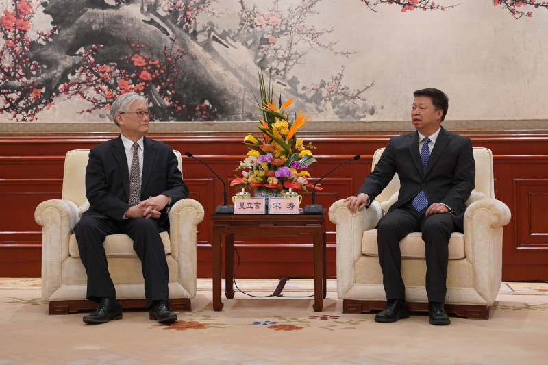 中國國台辦主任宋濤昨（9）日在北京釣魚台國賓館接見國民黨副主席夏立言。   圖：國民黨提供