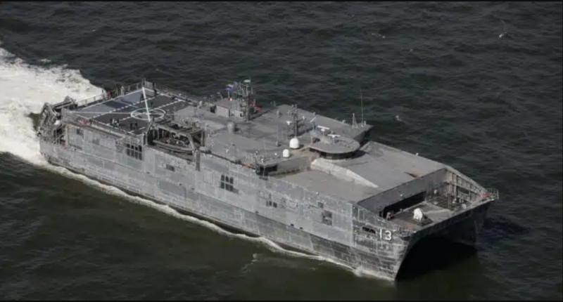 美國海軍最新、具有「自主運行能力」的「先鋒級」(Spearhead-class)遠征快速運輸船「阿巴拉契科拉號(USNS Apalachicola，T-EPF-13)」。   圖：翻攝Austal USA