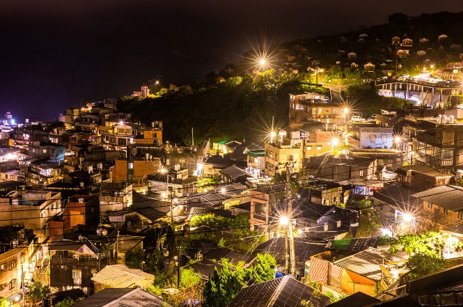 九份有黃金山城之稱，蘊藏豐富文化和自然美景，為全台灣最熱門的觀光景點之一。   圖：新北市觀旅局提供