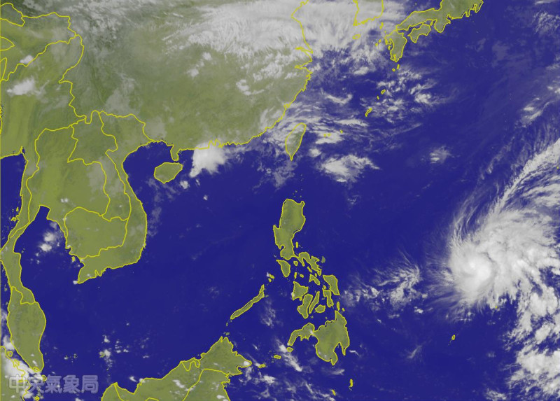 菲律賓東方海域的熱帶性低氣壓，有機會成為今年首颱「梅花」。   圖：翻攝中央氣象局網站。