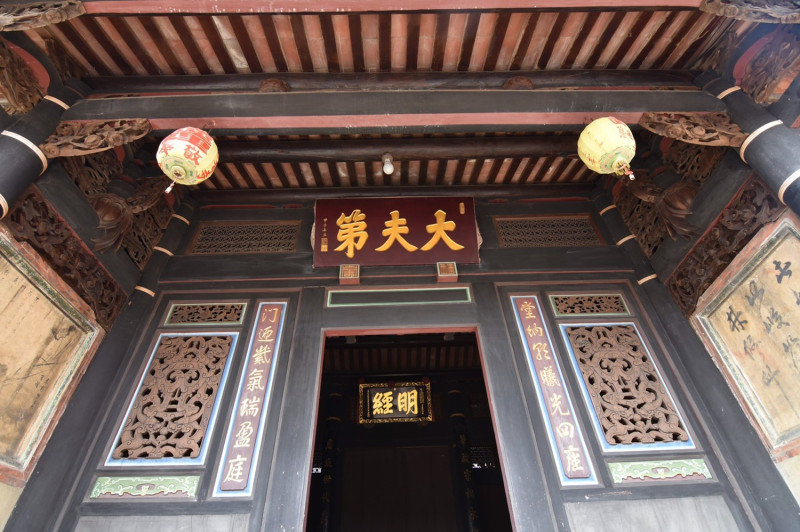 藉欣賞臺灣傳統建築，我們能夠探究其中蘊藏的生活美學，和百年來的歷史縮影。   圖：桃園市立大溪木藝生態博物館／提供