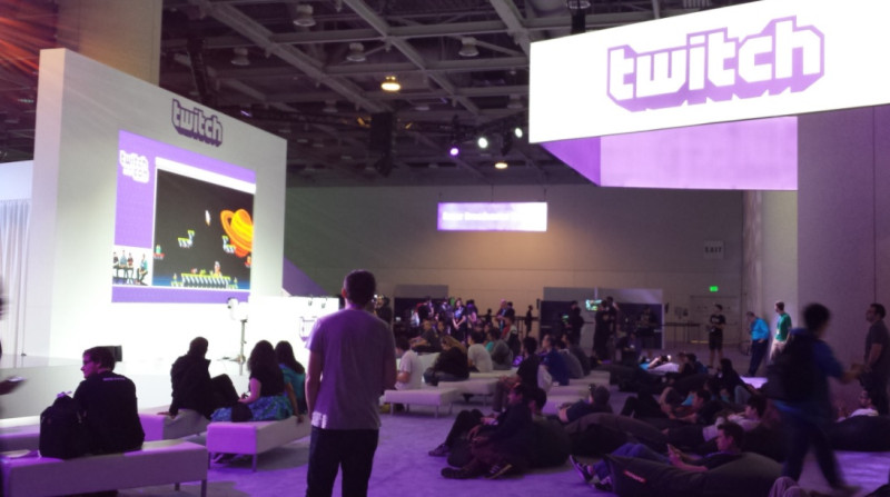 社群影音平台 Twitch 去年聚集了世界各地最著名的實況主，在美國聖地牙哥聖地牙哥會展中心舉辦了首次TwitchCon 2016的活動，其活動至今已跨足多項領域，且不斷增加。   圖：翻攝自TwitchCon 