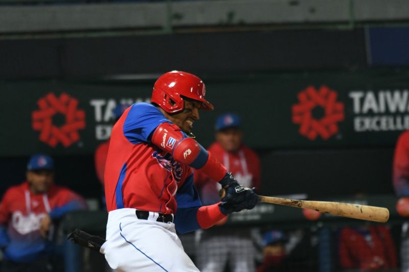 古巴隊Roel Santos。   圖／beisbol-man-jp.com提供