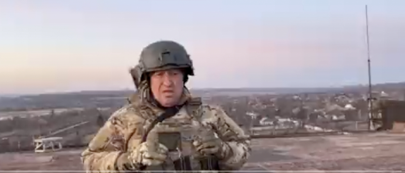 瓦格納首領葉夫根尼-普里戈任（Yevgeny Prigozhin）於上載影片到社交媒體上，警告將包圍巴赫穆特。   