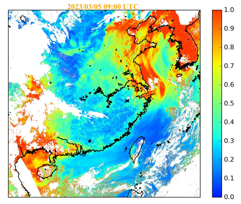 中央氣象局長鄭明典發出一張衛星圖表示，「越藍表示空氣越乾淨，越紅就越髒」，台灣附近較藍，因此空氣相對乾淨。   圖：翻攝自中央氣象局長鄭明典臉書