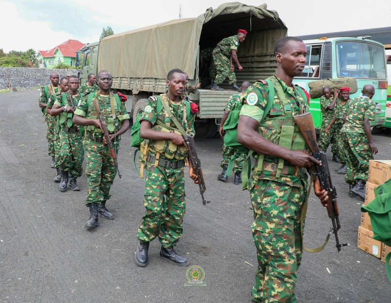 剛果民主共和國派遣軍隊對抗M23叛軍組織。   圖：翻攝自推特