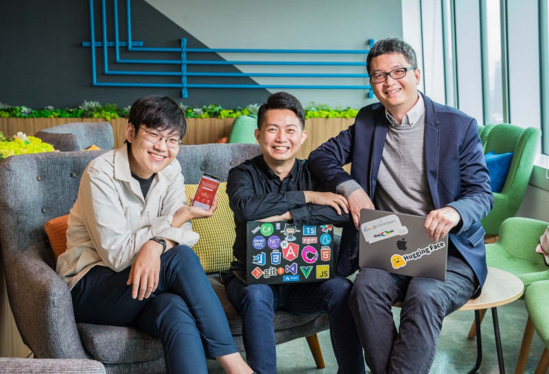 多奇數位創意技術總監黃保翕、亞太智能機器創辦人吳柏翰、愛料理創辦人李致緯是台灣少數獲得谷歌開發者頭銜的專家。   圖：今周刊/提供