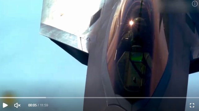 F-22 隱形戰機座艙蓋。   圖 : 翻攝自迷彩虎