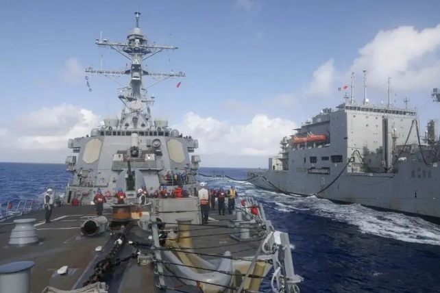 美國軍艦在南海展開自由航行。   圖 : 翻攝自航空視界