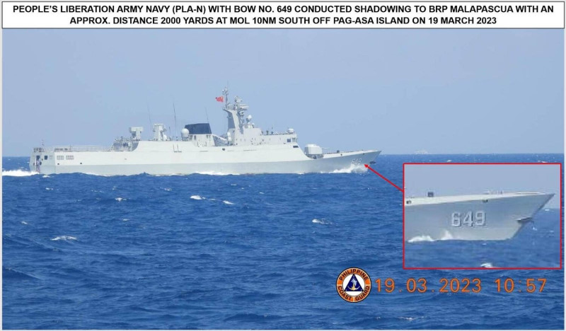 菲律賓海岸警衛隊(PCG)指中國解放軍056A型飛彈護衛艦「廣元號(舷號649)」，在菲國主張擁有主權的海域內活動。   圖：翻攝@coastguardph推特