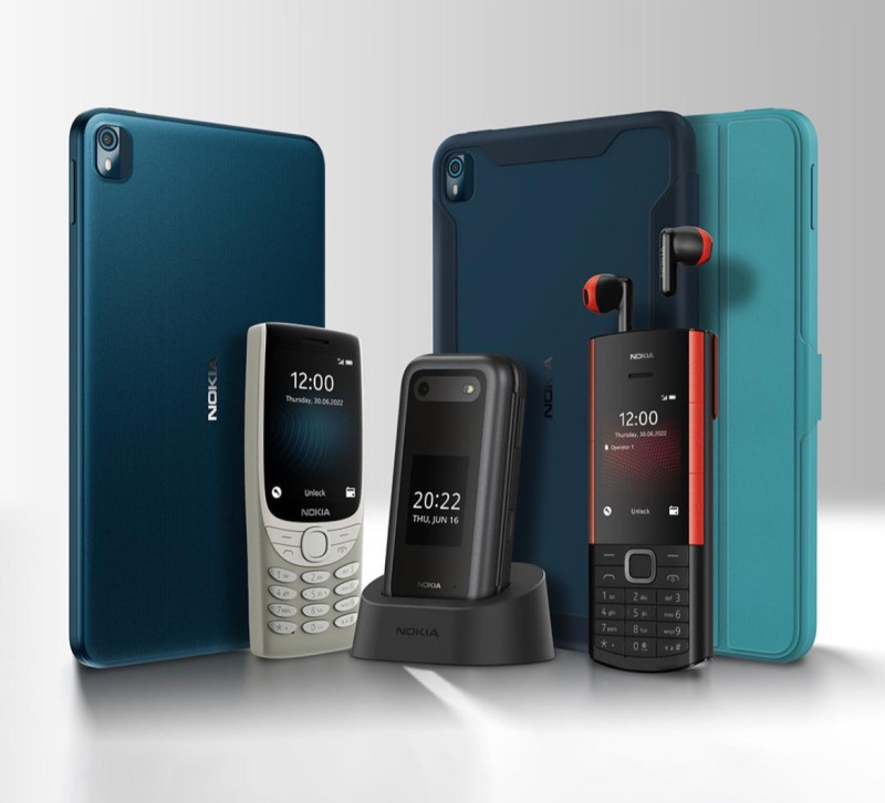 現在美國Z世代（1990年至2010年之間出生者）的年輕人，卻再次流行起「功能型手機」。   圖：翻攝自Nokia官網
