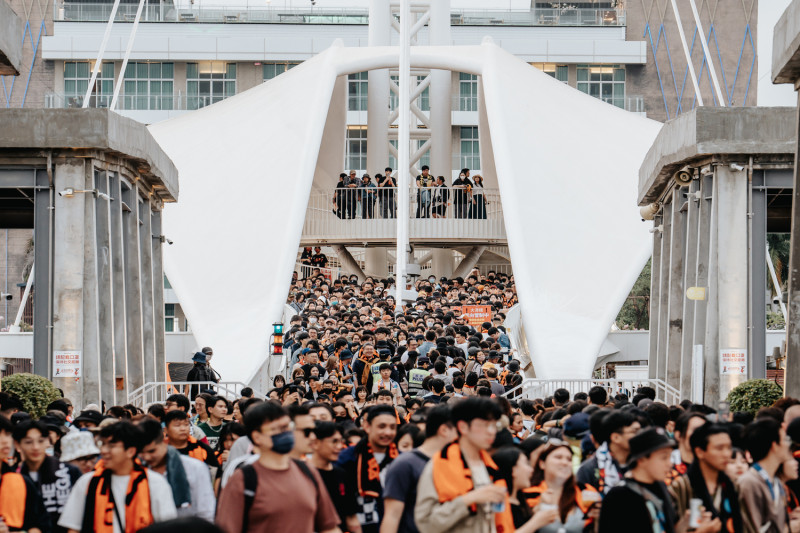 一連兩天的大港開唱湧入大批樂迷。   圖：文化部/提供