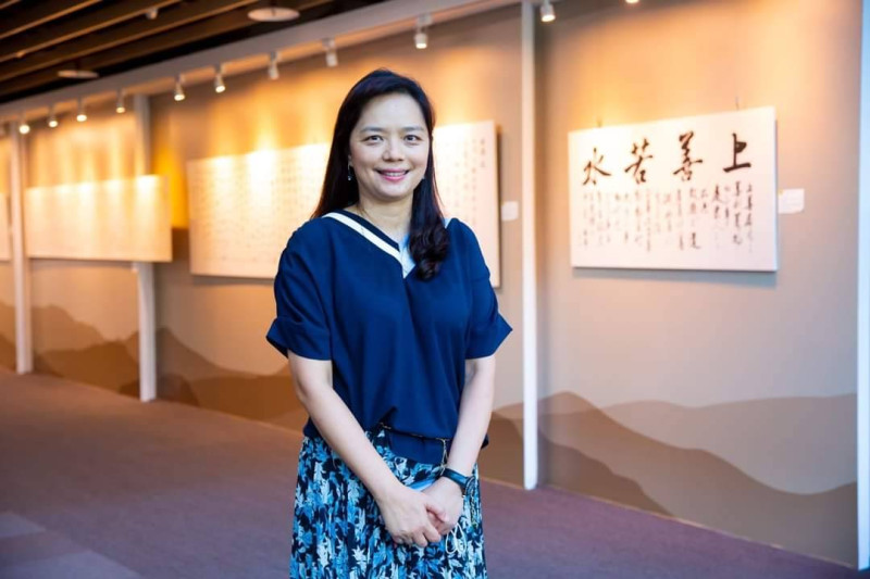 蘇國華希望藉由書法個展，帶給大家不一樣的書法感受；圖為第一次在國立台灣圖書館的個展。   圖：蘇國華提供