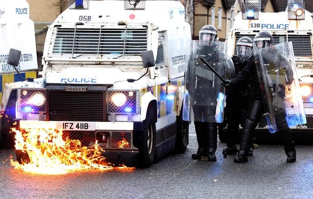 北愛爾蘭近日街頭暴亂事件頻傳。(示意圖)   圖 : 翻攝自新浪網