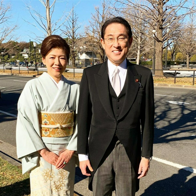 日本首相岸田文雄伉儷。   圖：擷取自instagram＠fumio_kishida