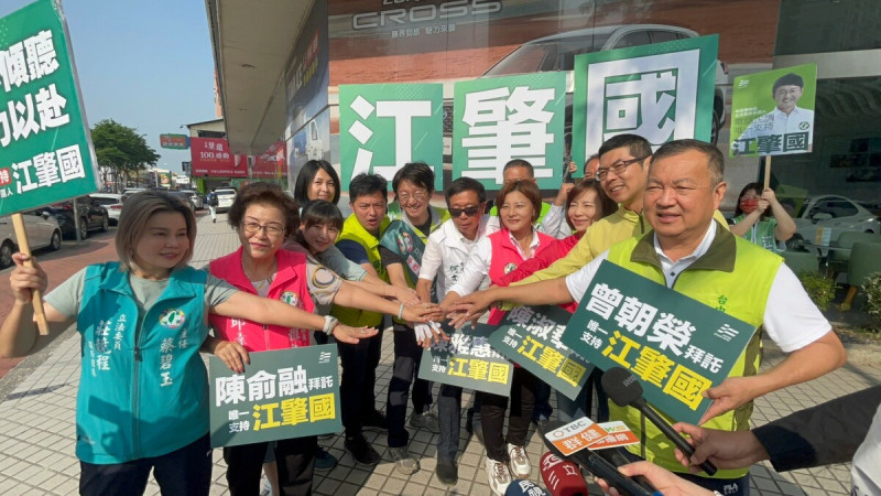 多位市議員加挺江肇國。   江肇國/提供