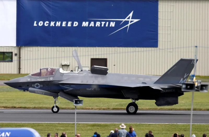 世界最大的國防工業承包商洛克希德·馬丁公司新型F-35聯合攻擊戰鬥機。   圖：翻攝自騰訊網