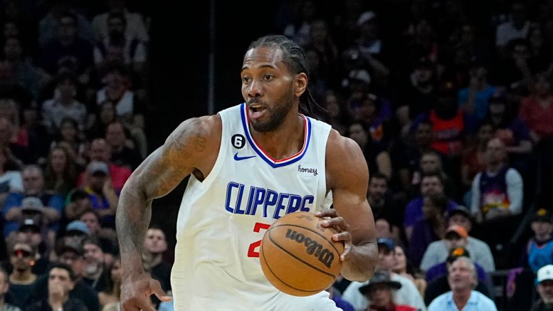 洛杉磯快艇主將Kawhi Leonard因為右膝扭傷將缺陣首輪季後賽G5。   圖／美聯社／達志影像