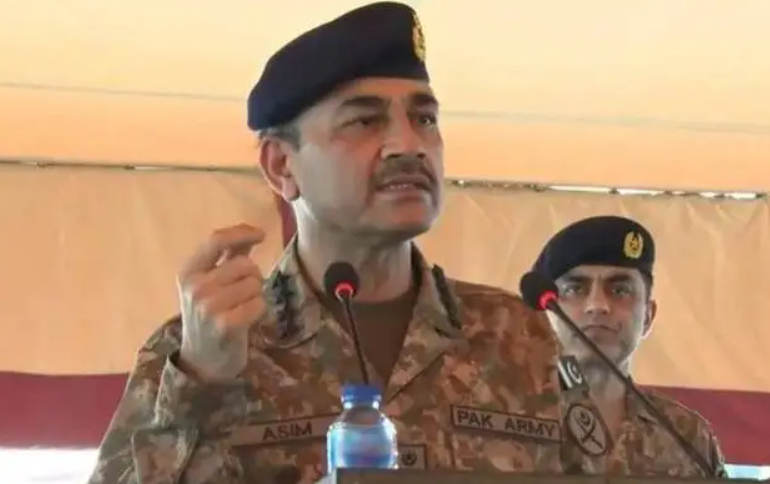 巴基斯坦軍方透露，為了增強中巴雙邊軍事關系，巴基斯坦陸軍參謀長穆尼爾將軍，近日對中國進行為期 4 天的正式訪問。   圖：翻攝自石江月