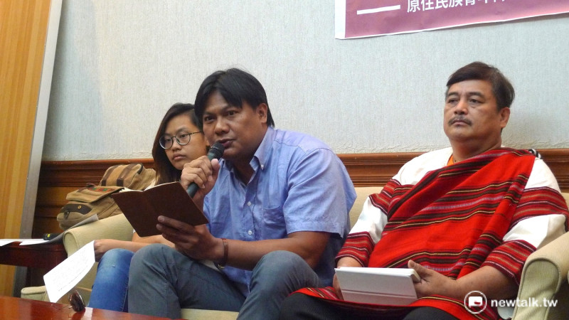 Ljegay Rupeljengan強調，排灣族民族議會籌備會舉辦十機場座談，近千位參加，族人壓倒性反對。   圖：汪少凡／攝