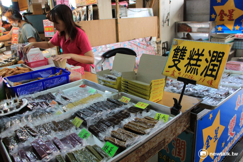 雙糕潤也是東港著名特產之一，有「東港小吃三寶」之美名。   圖：呂晏慈攝