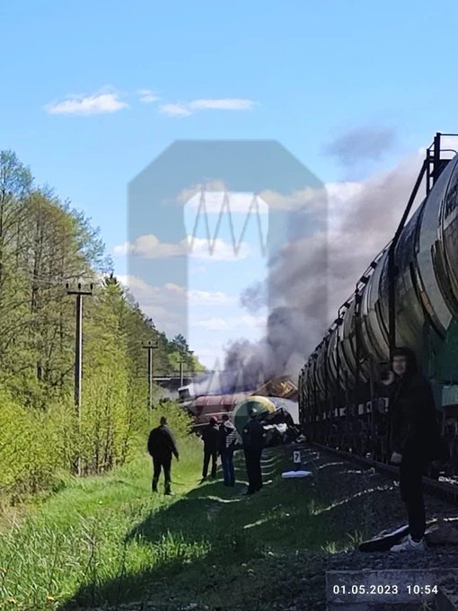 布揚斯克州連兩日火車脫軌，加上機場機庫失火，讓俄方認為是蓄意破壞。   圖：翻攝自@bayraktar_1love