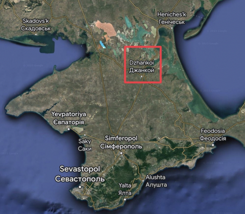 克里米亞克拉斯諾瓦爾季斯基區（紅框位置）今（ 6 ）早再傳出兩聲爆炸巨響。   圖：翻攝自「 Special Kherson Cat」推特