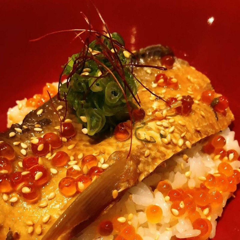 新入選《米其林指南》的「溫度劑」餐廳滷虱目魚肚飯。   圖：「溫度劑」餐廳提供