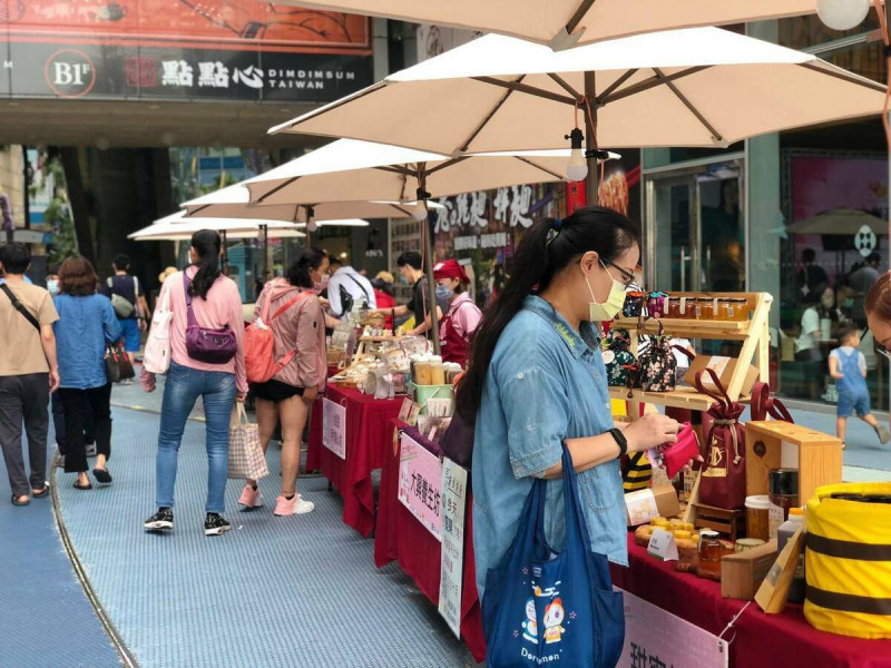 高雄婦女經濟培力方案將以市集方式呈現成果。   圖:孫家銘翻攝