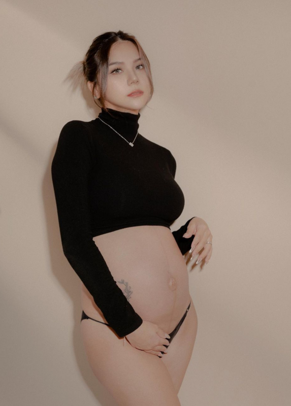 蕾菈目前懷孕8個多月。   圖：翻攝自IG＠la.112814
